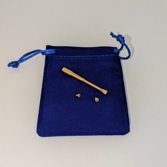 The Love Bracelet Replacement Screw + Screwdriver + Gift Bag Revson Gift Set - Picture 6 of 10